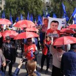 Как митинговали сторонники Текебаева и Жапарова у Верховного суда