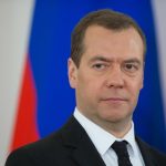 Правительство России в полном составе уходит в отставку