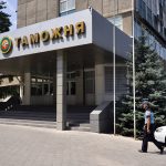 Таможенникам КР предлагали десятки тысяч долларов. Раскрыта преступная схема