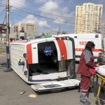 Легковушка врезалась в карету «скорой» в Бишкеке — ВИДЕО — подробности от комендатуры