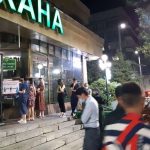 Ночная очередь из более 100 человек у аптечного склада в Бишкеке. Видео