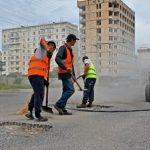 На каких пяти улицах мэрия Бишкека обещает завершить ремонт — список