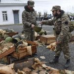 Начали бомбить города — напряжение в Карабахе возрастает