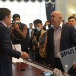 Три депутата ЖК разругались в госрезиденции — фотофакт