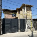 Продаю дом г. Бишкек. Район верхний Токольдош, ул. Октябрьская 180б (недалеко от рынка Мадина)